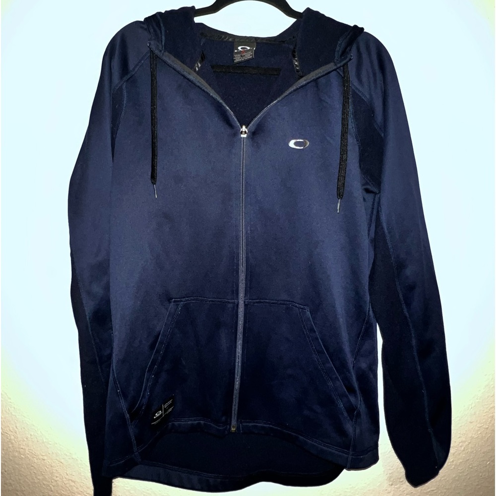 Oakley zip up